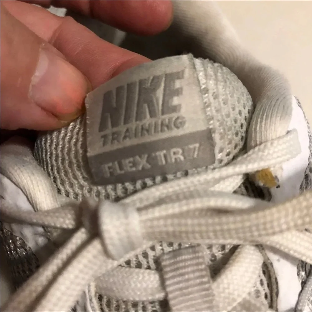 Nike‎ Flex Size 7 Woman’s Shoes